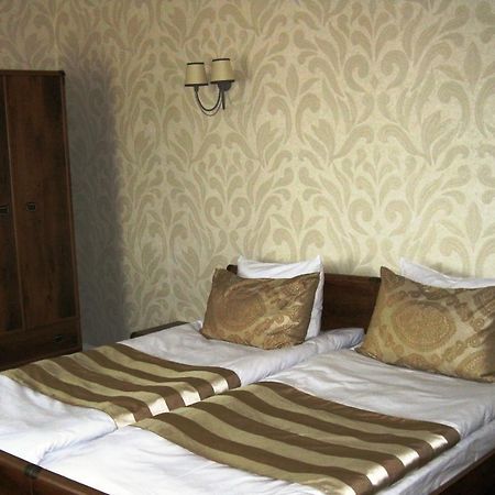 Kera Hotel Nesterenki Dış mekan fotoğraf