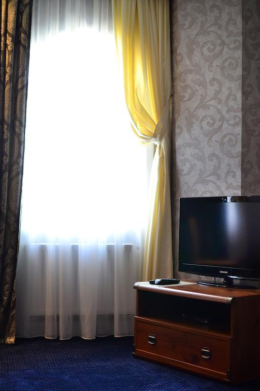 Kera Hotel Nesterenki Oda fotoğraf