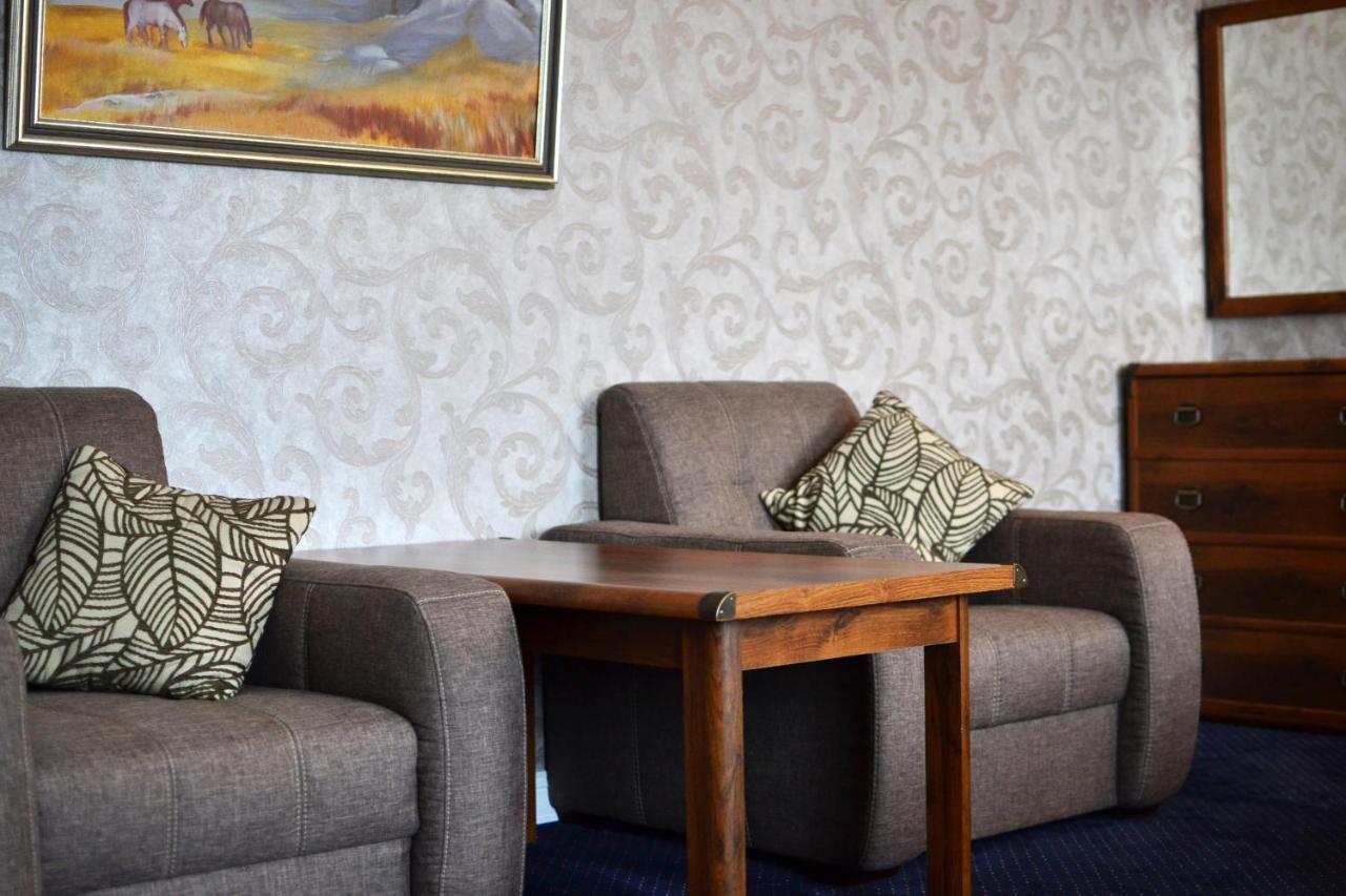 Kera Hotel Nesterenki Dış mekan fotoğraf